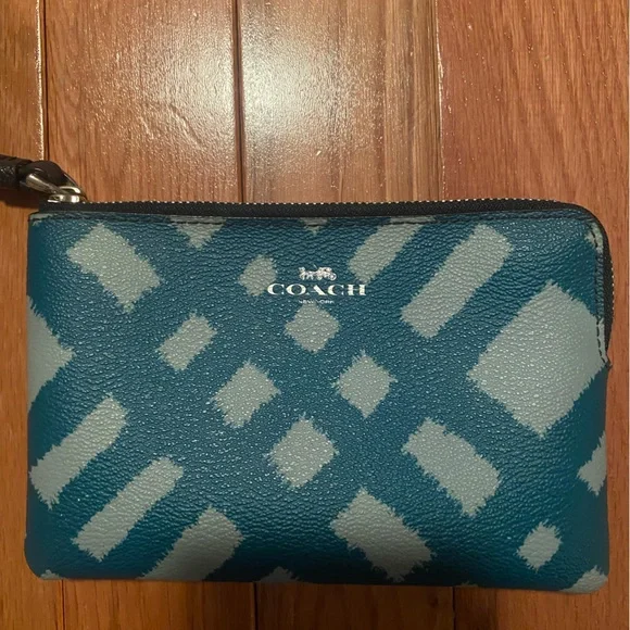 NWOT Coach Abstract Leather Wristlet Zip Pouch - Picture 1 of 7